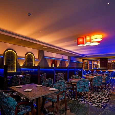 Hotel Grand Avenue Pambadi Zewnętrze zdjęcie